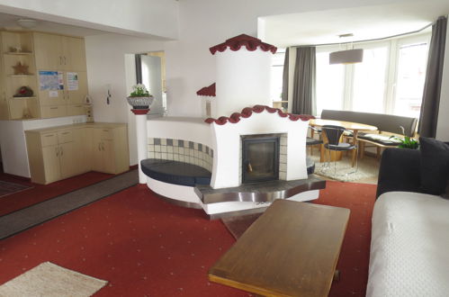 Photo 10 - 2 bedroom Apartment in Sankt Anton am Arlberg with mountain view