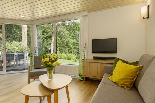 Photo 2 - 3 bedroom House in Zeewolde with swimming pool and terrace