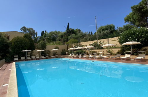 Photo 18 - Appartement de 2 chambres à Ricadi avec piscine et jardin