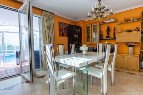 Photo 8 - 4 bedroom House in Rivas-Vaciamadrid with private pool and garden