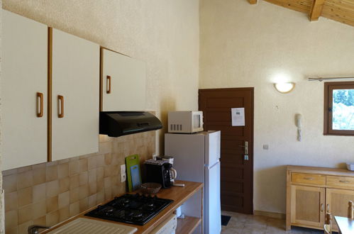 Foto 10 - Appartamento con 2 camere da letto a Serriera con piscina e vista mare