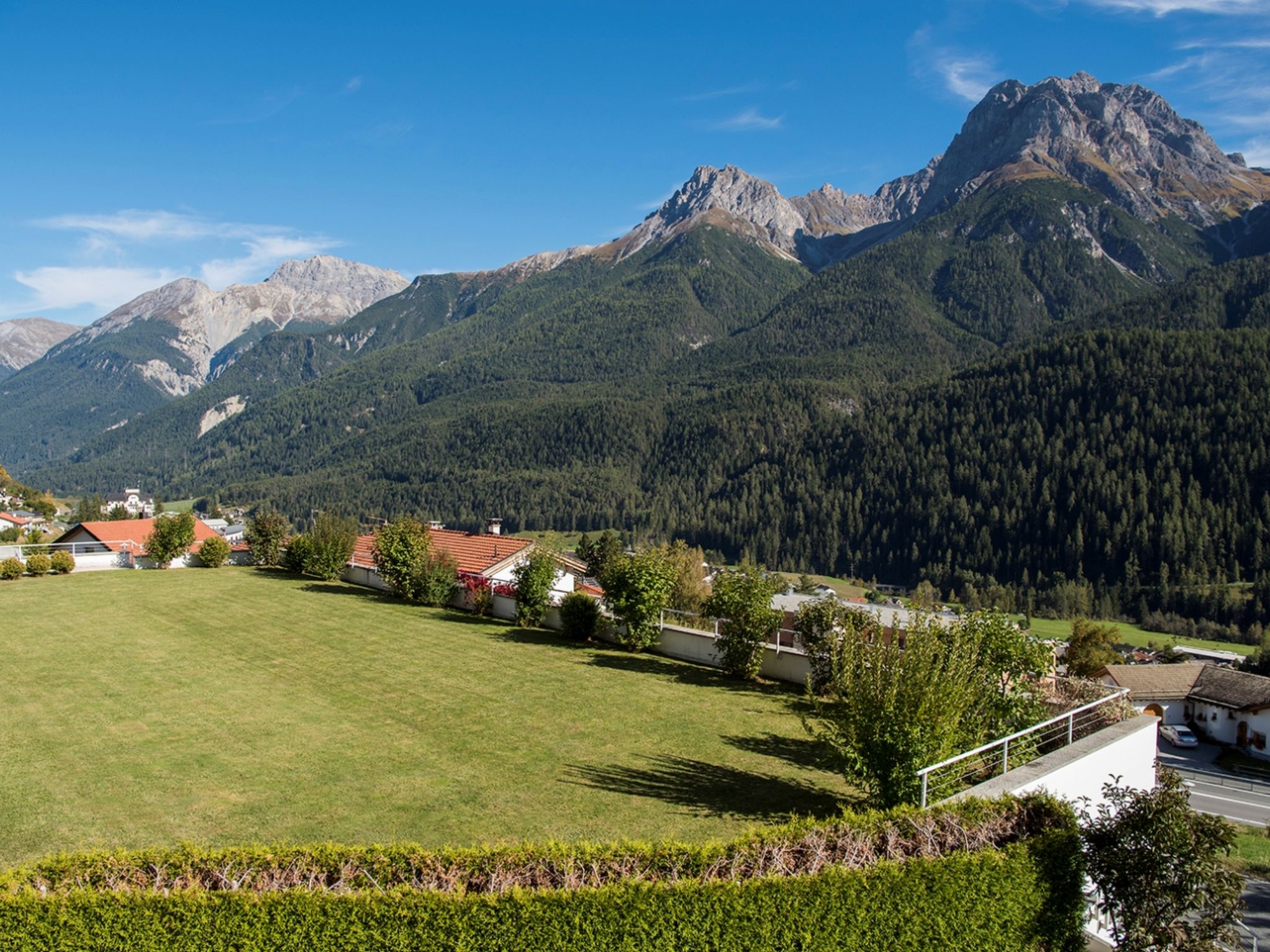 Foto 6 - Appartamento con 3 camere da letto a Scuol con vista sulle montagne