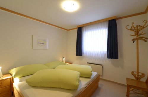 Foto 8 - Appartamento con 3 camere da letto a Scuol