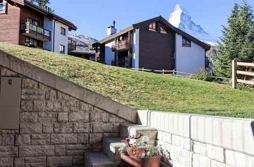 Foto 17 - Apartment mit 2 Schlafzimmern in Zermatt mit garten und terrasse