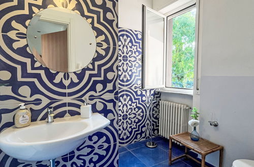 Foto 17 - Casa de 3 quartos em Imperia com piscina privada e jardim