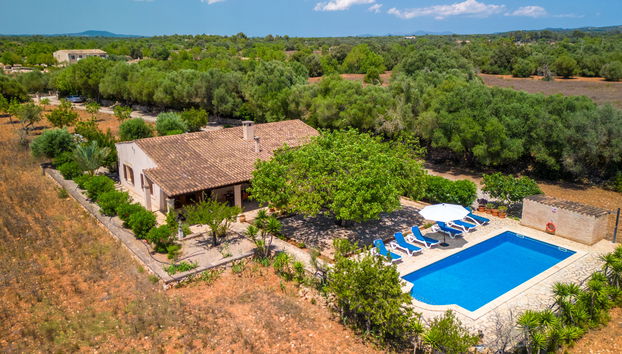 4 bedroom House in Felanitx with private pool and garden - Photo 2