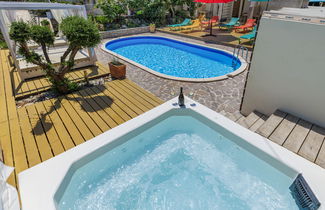 Photo 2 - Apartment in Umag with swimming pool and garden