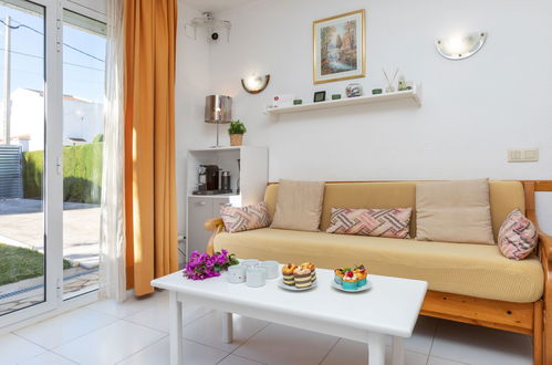 Photo 10 - 3 bedroom House in Mont-roig del Camp with private pool and sea view