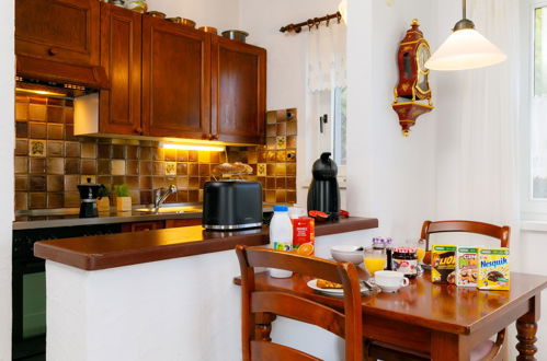 Photo 13 - 1 bedroom Apartment in Gambarogno with swimming pool and garden