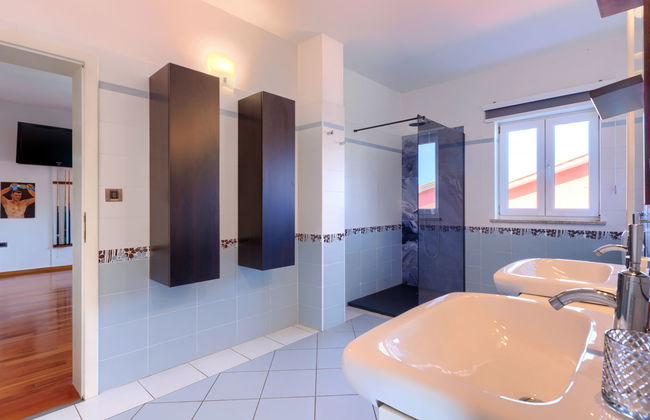 Casa de 5 quartos em Medulin com piscina privada e jardim - Foto 31