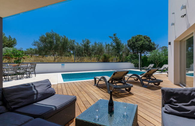 Casa de 5 quartos em Medulin com piscina privada e jardim - Foto 15