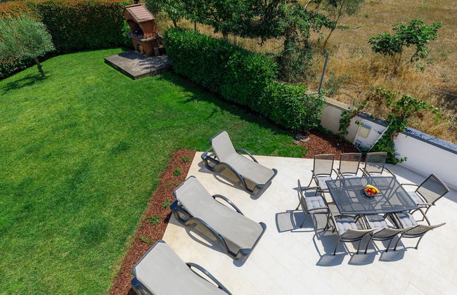Casa de 5 quartos em Medulin com piscina privada e jardim - Foto 16