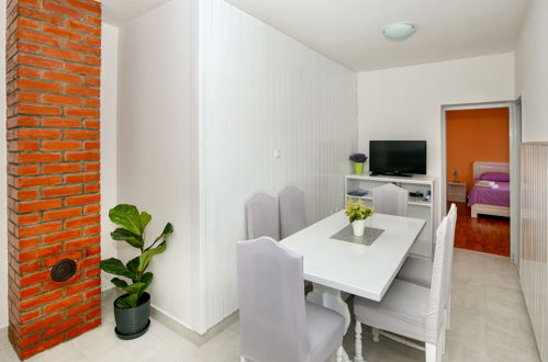 Foto 21 - Apartamento de 3 quartos em Blato com jardim e terraço