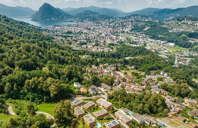 Casa de 4 quartos em Lugano com piscina privada e jardim - Foto 48