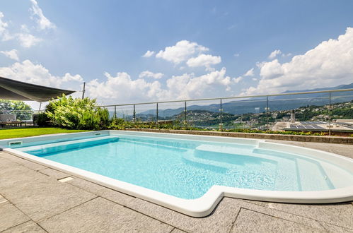 Foto 26 - Casa de 3 quartos em Lugano com piscina privada e vista para a montanha