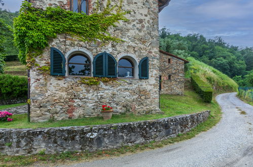 Foto 8 - Haus mit 2 Schlafzimmern in Pescia mit schwimmbad und garten