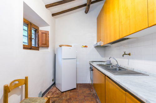 Photo 15 - 2 bedroom House in Pescia with swimming pool and garden