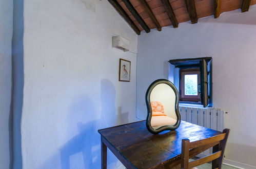 Photo 23 - 2 bedroom House in Pescia with swimming pool and garden