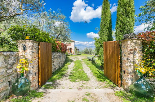 Foto 2 - Casa de 4 quartos em Casole d'Elsa com piscina privada e jardim