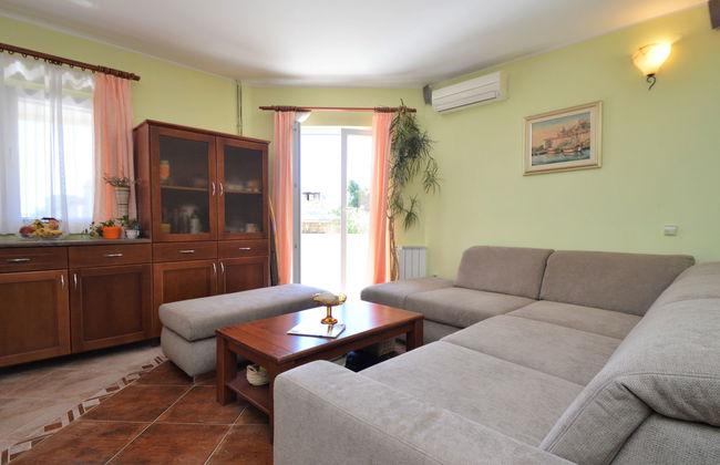 Apartamento de 4 quartos em Tribunj com jardim e terraço - Foto 3