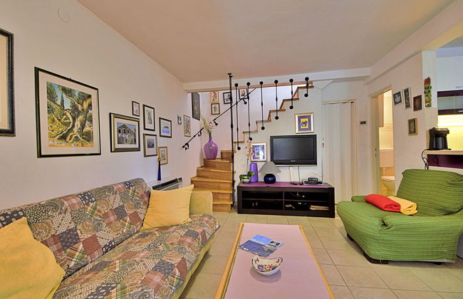 Casa de 4 quartos em Sućuraj com jardim e terraço - Foto 7