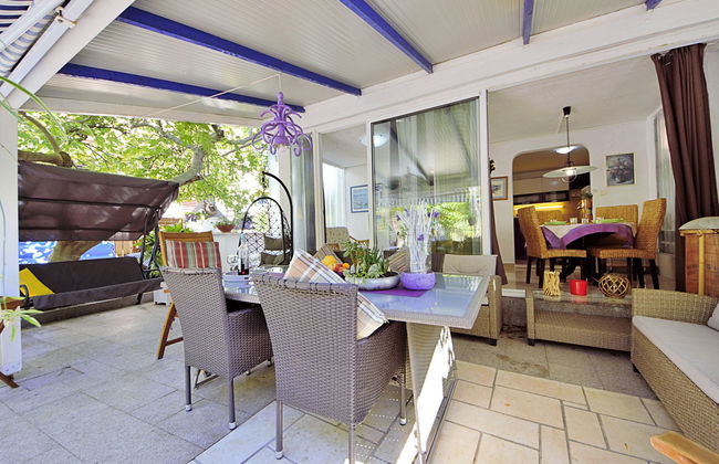 Casa de 4 quartos em Sućuraj com jardim e terraço - Foto 12