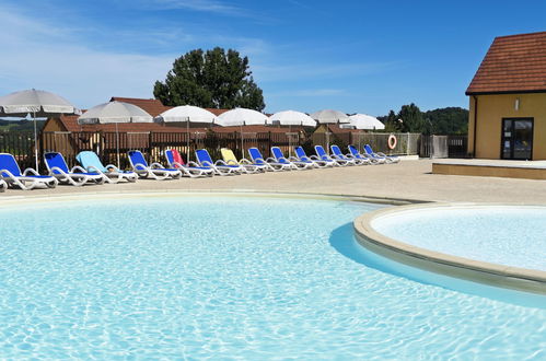 Foto 32 - Casa con 3 camere da letto a Sarlat-la-Canéda con piscina e terrazza