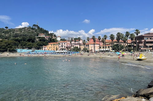 Photo 36 - Maison de 2 chambres à San Lorenzo al Mare avec piscine et vues à la mer