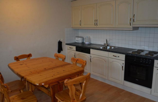 3 bedroom Apartment in Saanen - Photo 10