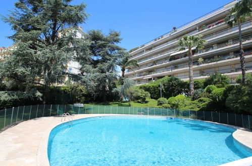 Foto 15 - Apartamento de 1 habitación en Cannes con piscina y vistas al mar
