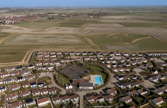 Apartamento de 2 quartos em De Haan com piscina e jardim - Foto 35