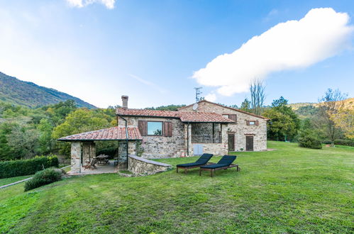 Photo 2 - Maison de 1 chambre à Montieri avec jardin et terrasse