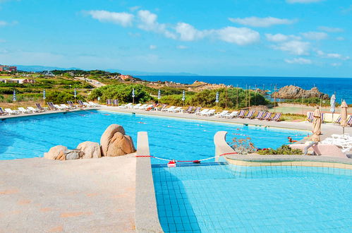 Foto 1 - Apartamento de 2 habitaciones en Santa Teresa Gallura con piscina y vistas al mar