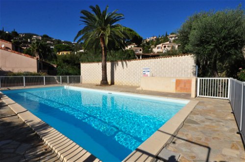 Foto 2 - Casa con 2 camere da letto a Cavalaire-sur-Mer con piscina e giardino
