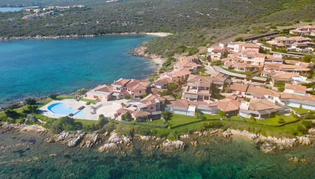 Apartamento de 2 quartos em Golfo Aranci com piscina e jardim - Foto 5