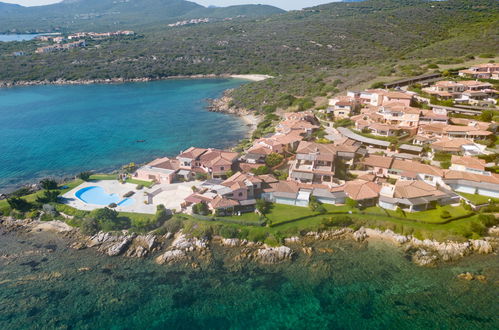 Photo 20 - Appartement de 2 chambres à Golfo Aranci avec piscine et jardin