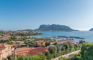 Photo 3 - Appartement de 2 chambres à Golfo Aranci avec piscine et vues à la mer