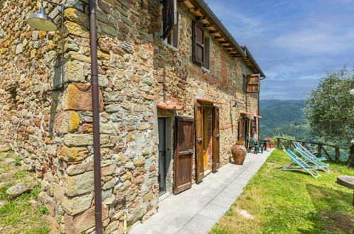 Foto 9 - Casa de 3 quartos em Pescia com piscina e jardim