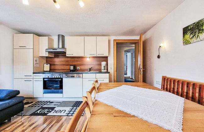 Apartamento de 2 quartos em See com jardim e terraço - Foto 2
