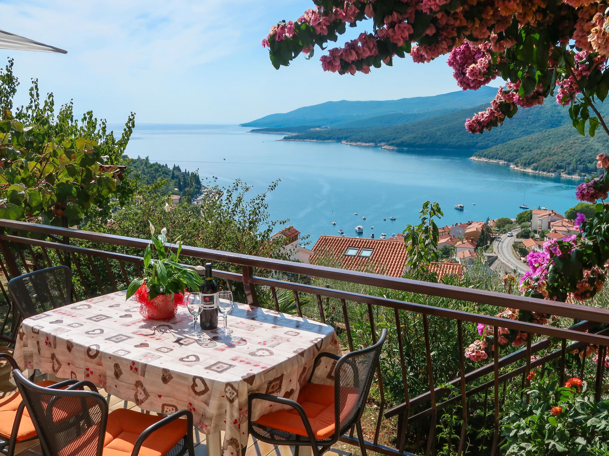 Foto 1 - Appartamento con 2 camere da letto a Labin con terrazza e vista mare