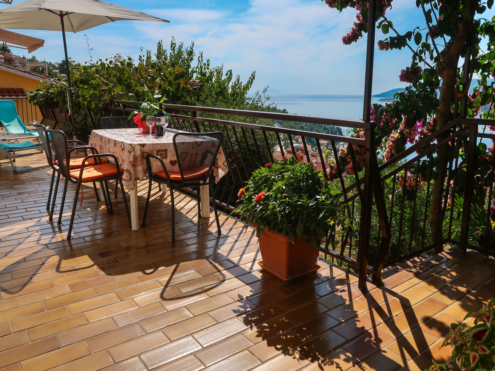 Photo 2 - Appartement de 2 chambres à Labin avec terrasse et vues à la mer