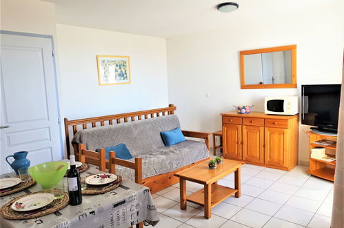 Photo 8 - 2 bedroom House in Fleury with swimming pool and sea view