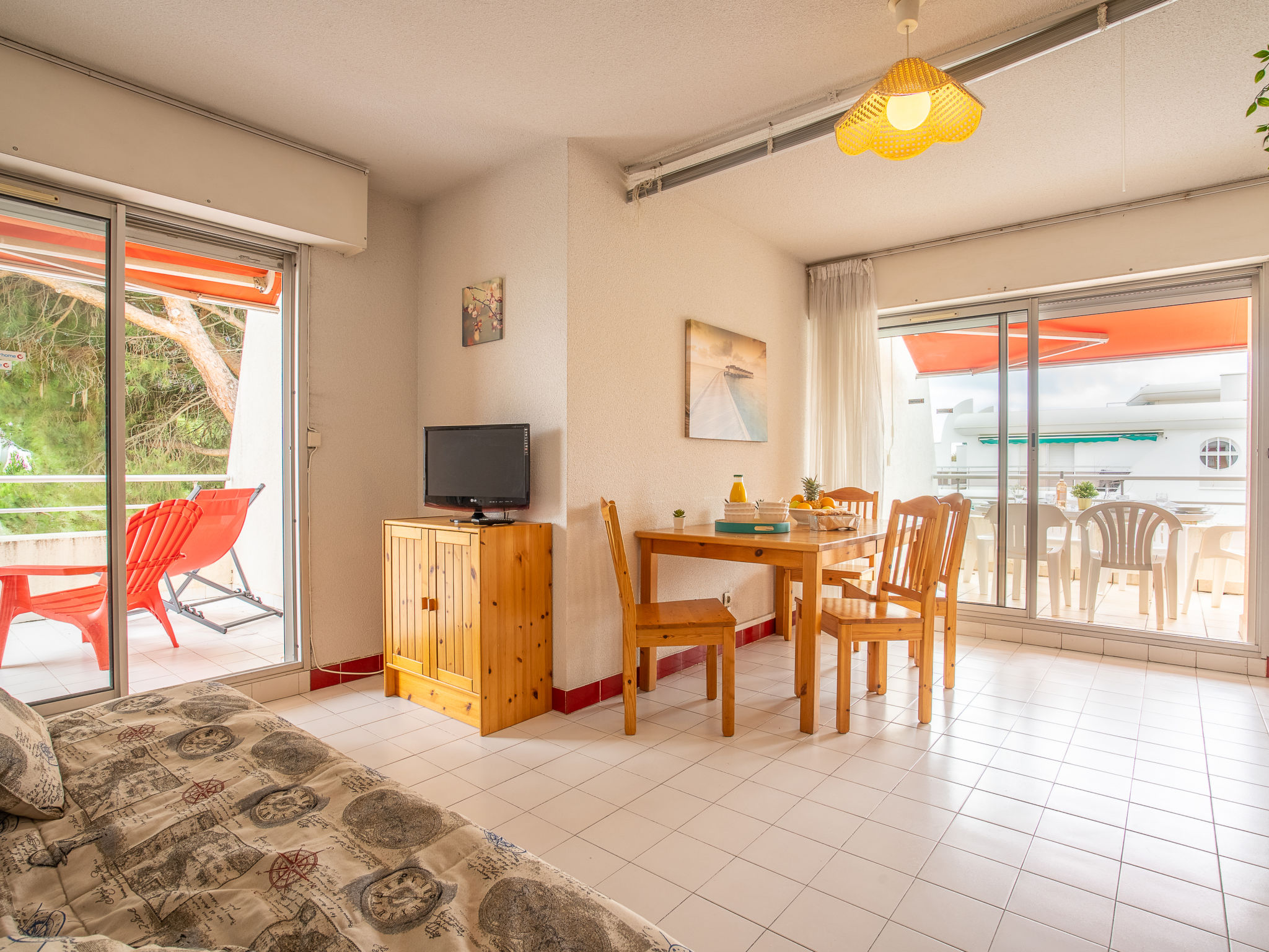 Photo 2 - 2 bedroom Apartment in La Grande-Motte with terrace and sea view