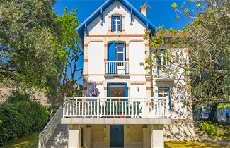 Foto 1 - Casa de 5 habitaciones en Saint-Palais-sur-Mer con jardín y vistas al mar