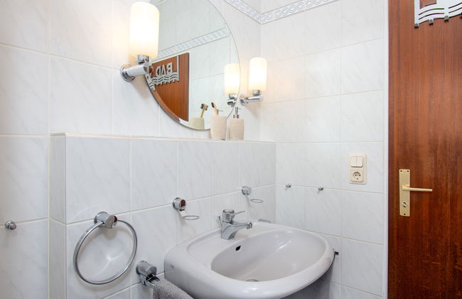 2 bedroom Apartment in Norden with garden and terrace - Photo 19