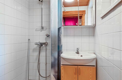 Foto 22 - Haus mit 1 Schlafzimmer in Rovaniemi mit sauna und blick auf die berge