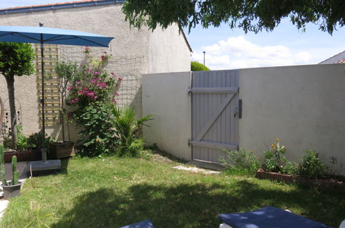 Photo 15 - 2 bedroom House in Talmont-Saint-Hilaire with garden and terrace