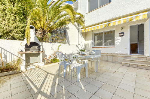 Photo 2 - Maison de 3 chambres à Castelló d'Empúries avec terrasse et vues à la mer