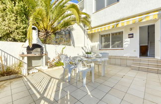 Photo 2 - Maison de 3 chambres à Castelló d'Empúries avec jardin et terrasse