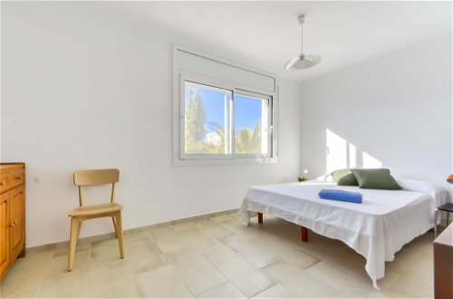 Foto 19 - Casa de 3 habitaciones en Castelló d'Empúries con terraza y vistas al mar
